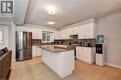 242 Doon Mills Drive, Kitchener, ON - Indoor Photo Showing Kitchen