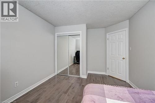 242 Doon Mills Drive, Kitchener, ON - Indoor Photo Showing Bedroom