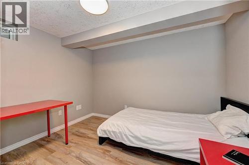 242 Doon Mills Drive, Kitchener, ON - Indoor Photo Showing Bedroom