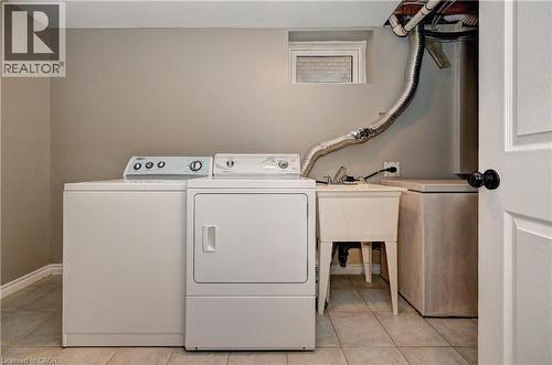 242 Doon Mills Drive, Kitchener, ON - Indoor Photo Showing Laundry Room