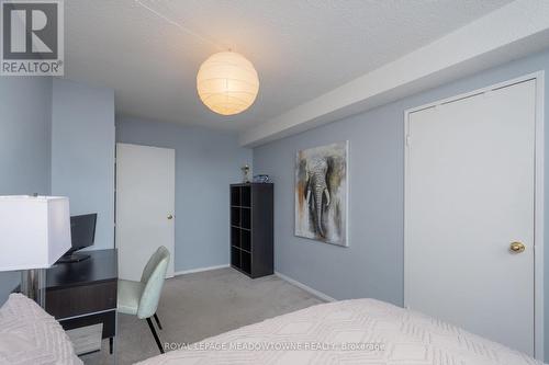 #806 - 2301 Derry Road W, Mississauga, ON - Indoor Photo Showing Bedroom
