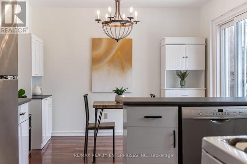 Eat-In Kitchen - 1104 Feeley Court, Mississauga, ON - Indoor Photo Showing Laundry Room