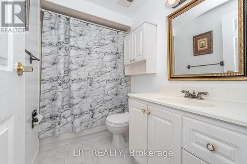 27 Woodsview Avenue, Toronto, ON - Indoor Photo Showing Bathroom