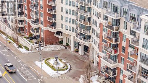 513 - 2855 Bloor Street W, Toronto, ON - Indoor With Storage