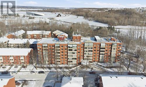 Minutes to centre town, bike paths... - 412 - 225 Alvin Road N, Ottawa, ON - Outdoor With View