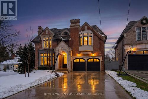 112 Mildenhall Road, Toronto, ON - Outdoor With Facade