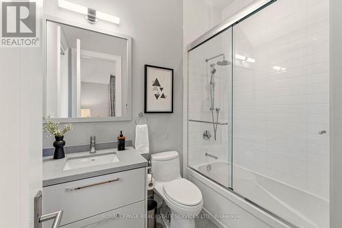 112 Mildenhall Road, Toronto, ON - Indoor Photo Showing Bathroom