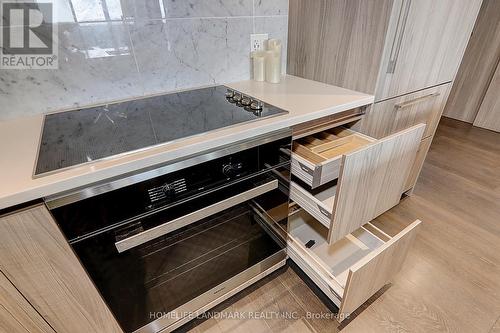 3203 - 95 Mcmahon Drive S, Toronto, ON - Indoor