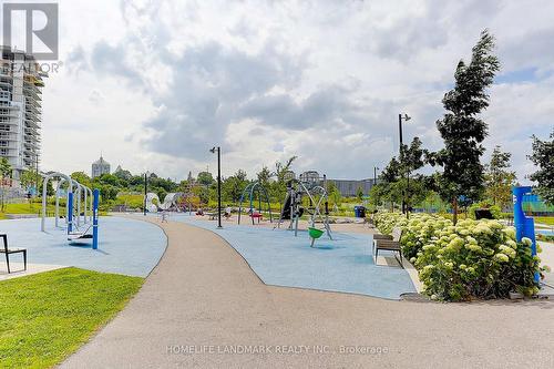 3203 - 95 Mcmahon Drive S, Toronto, ON - Outdoor