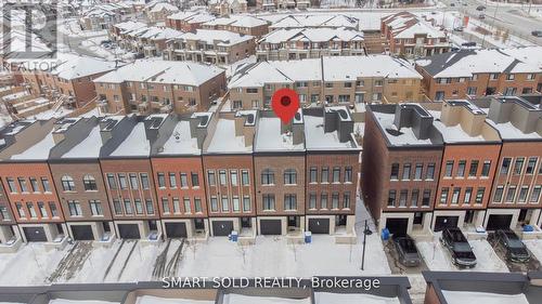 22 Chestnut Court, Aurora, ON - Outdoor