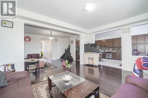 54 Tysonville Circle, Brampton, ON - Indoor Photo Showing Living Room