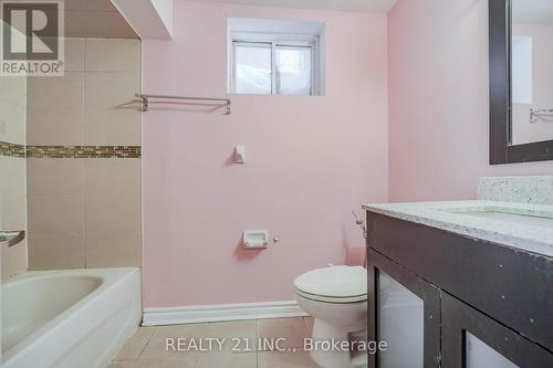 54 Tysonville Circle, Brampton, ON - Indoor Photo Showing Bathroom