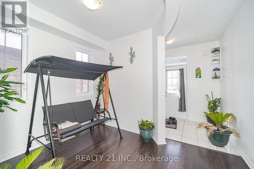54 Tysonville Circle, Brampton, ON - Indoor Photo Showing Other Room