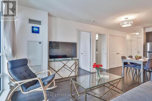 2806 - 2015 Sheppard Avenue E, Toronto, ON - Indoor