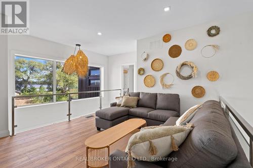 8, 20, 30, 31, 34 Hemlock Avenue, Tay, ON - Indoor Photo Showing Living Room