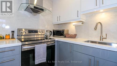 156 The Westway, Toronto (Kingsview Village-The Westway), ON - Indoor Photo Showing Kitchen