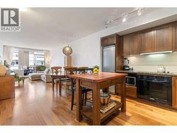 608 2228 W BROADWAY  Vancouver, BC V6K 0B1