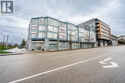 303 3423 E HASTINGS STREET  Vancouver, BC V5K 2A5