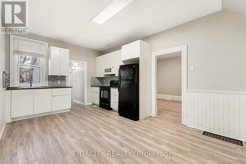 38 Winnifred Street N, Smiths Falls, ON - Indoor Photo Showing Kitchen