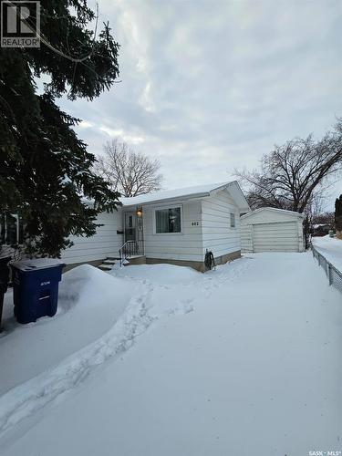 402 Mckercher Drive, Saskatoon, SK - Outdoor