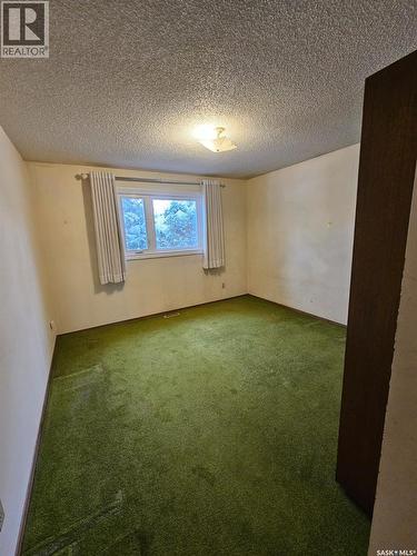402 Mckercher Drive, Saskatoon, SK - Indoor Photo Showing Other Room