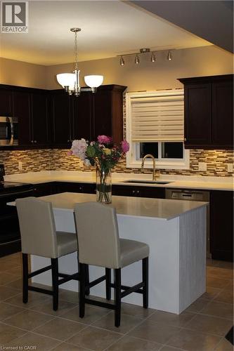 561 Thomas Slee Drive, Kitchener, ON - Indoor