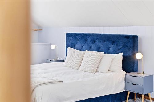 779 Goulding Street, Winnipeg, MB - Indoor Photo Showing Bedroom