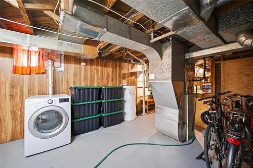779 Goulding Street, Winnipeg, MB - Indoor Photo Showing Laundry Room