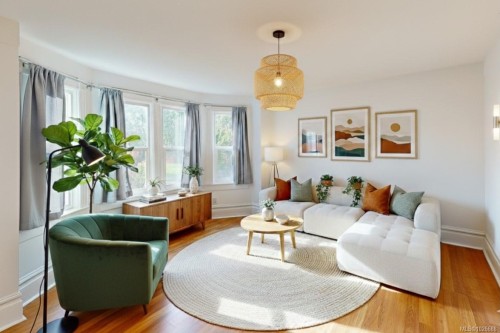 2943 Cedar Hill Rd, Victoria, BC 