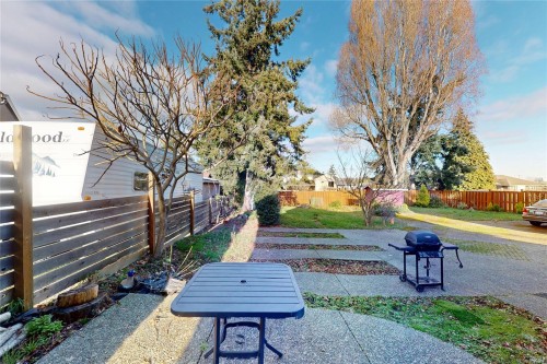 2943 Cedar Hill Rd, Victoria, BC 