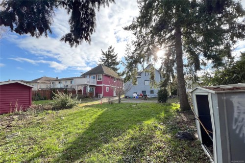 2943 Cedar Hill Rd, Victoria, BC 