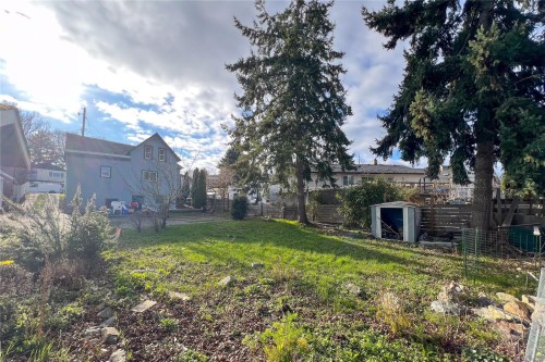 2943 Cedar Hill Rd, Victoria, BC 