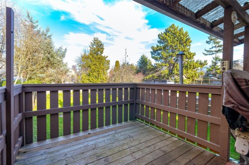 126 Ladysmith St, Victoria, BC 