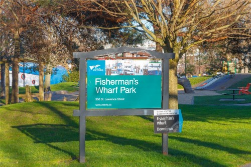 126 Ladysmith St, Victoria, BC 