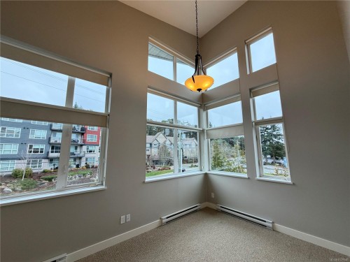 201-1629 Townsite Rd, Nanaimo, BC - Indoor Photo Showing Other Room