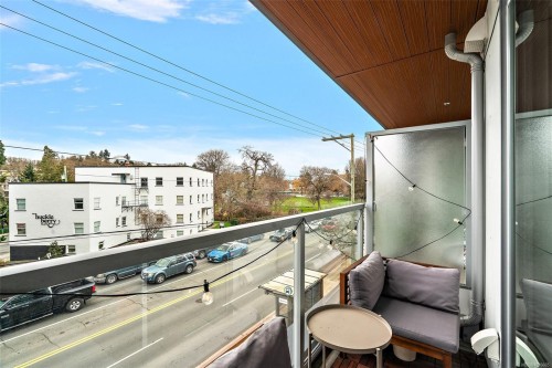 306-1301 Hillside Ave, Victoria, BC - Outdoor With Balcony With Exterior