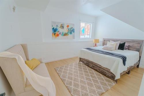 90 Hudson St, Headingley, MB 