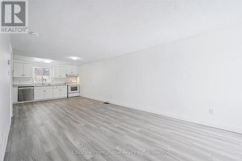 5 Troy Crescent, Guelph (Grange Road), ON - Indoor