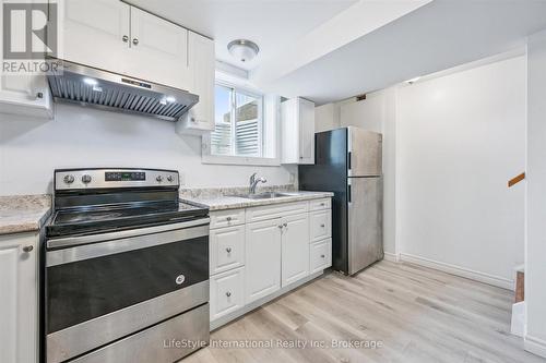 5 Troy Crescent, Guelph (Grange Road), ON - Indoor Photo Showing Kitchen