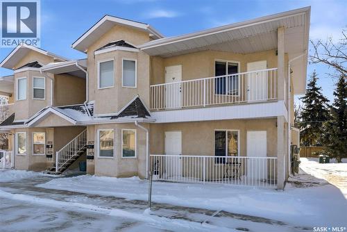 1027 Birchwood Place, Regina, SK - Outdoor With Facade