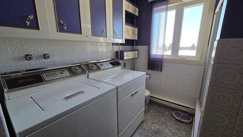 Bathroom - 923 Route 230 E., Saint-Pascal, QC - Indoor Photo Showing Laundry Room