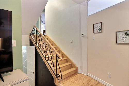 Escalier - 1800 Route 337, Sainte-Julienne, QC - Indoor Photo Showing Other Room