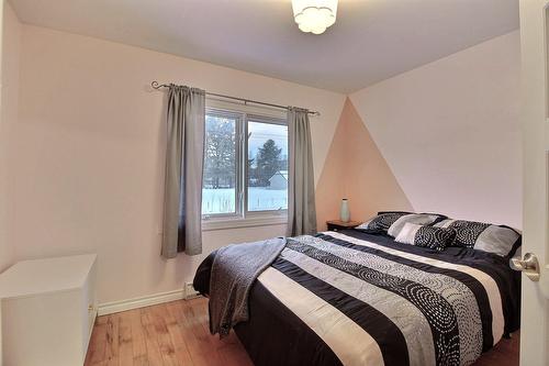 Chambre à coucher - 1800 Route 337, Sainte-Julienne, QC - Indoor Photo Showing Bedroom