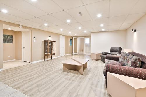 Salle familiale - 301 Ch. De Marieville, Richelieu, QC - Indoor