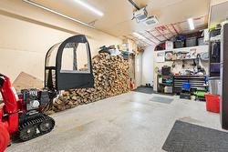 Garage - 