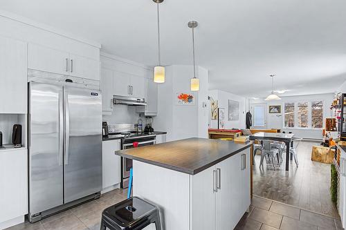 Cuisine - 1137  - 1141 Rue Notre-Dame, Chambly, QC - Indoor Photo Showing Kitchen With Upgraded Kitchen