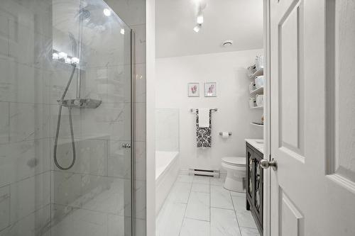 Salle de bains - 113-4700 Boul. Henri-Bourassa O., Montréal (Saint-Laurent), QC - Indoor Photo Showing Bathroom