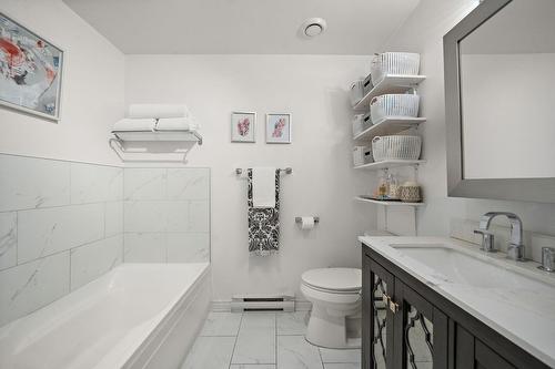 Salle de bains - 113-4700 Boul. Henri-Bourassa O., Montréal (Saint-Laurent), QC - Indoor Photo Showing Bathroom