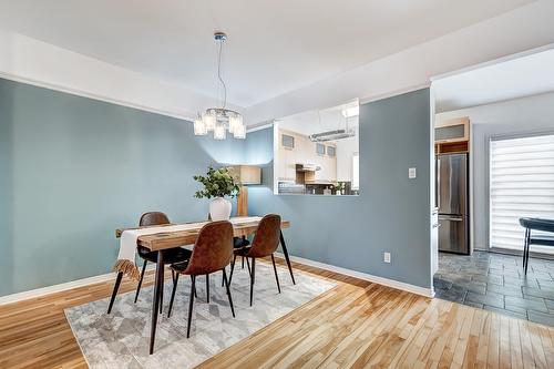 Salle à manger - 2686 Av. Ernest-Hemingway, Montréal (Saint-Laurent), QC 