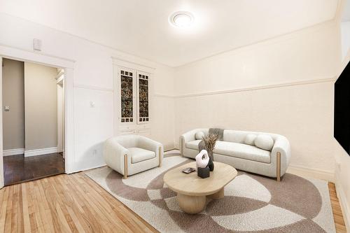 Salon - 4693  - 4697 Rue De La Roche, Montréal (Le Plateau-Mont-Royal), QC - Indoor Photo Showing Living Room